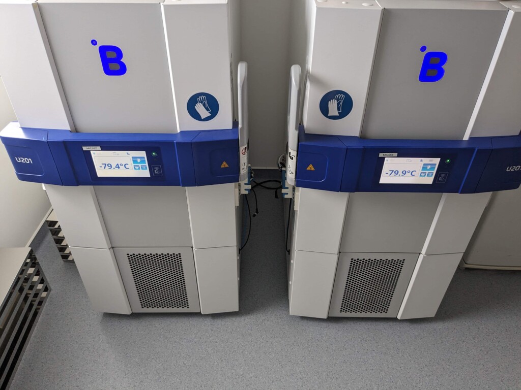 El CTCPA en Aviñón utiliza congeladores U201 para almacenar más de 8.000 cepas microbianas durante largos periodos con un control térmico constante.